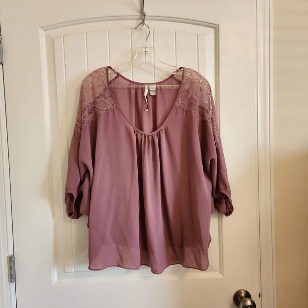 Lauren Conrad Mauve Pink Lace Shoulder Top